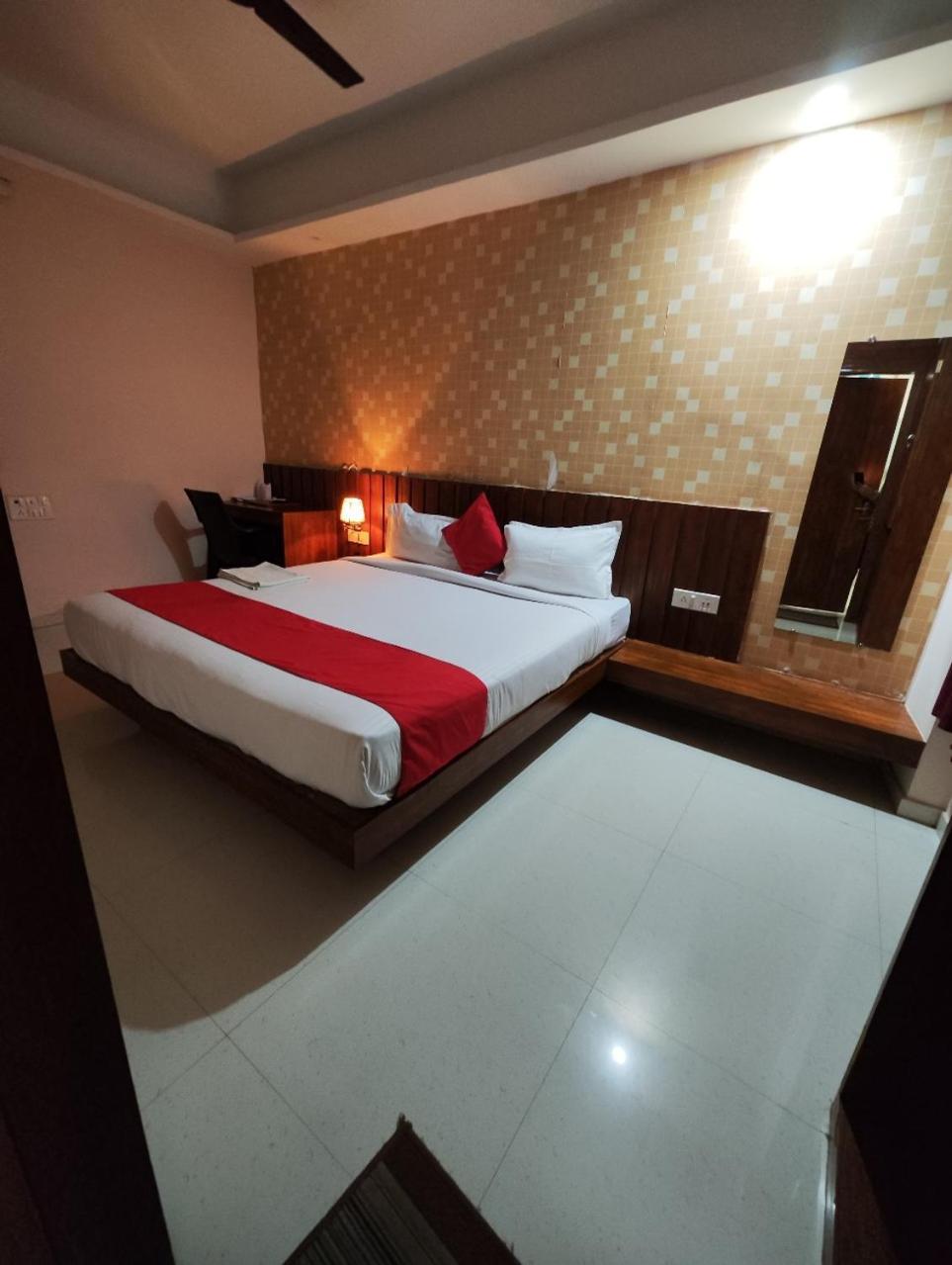 Hotel Rudraksha Inn Deoghar Esterno foto