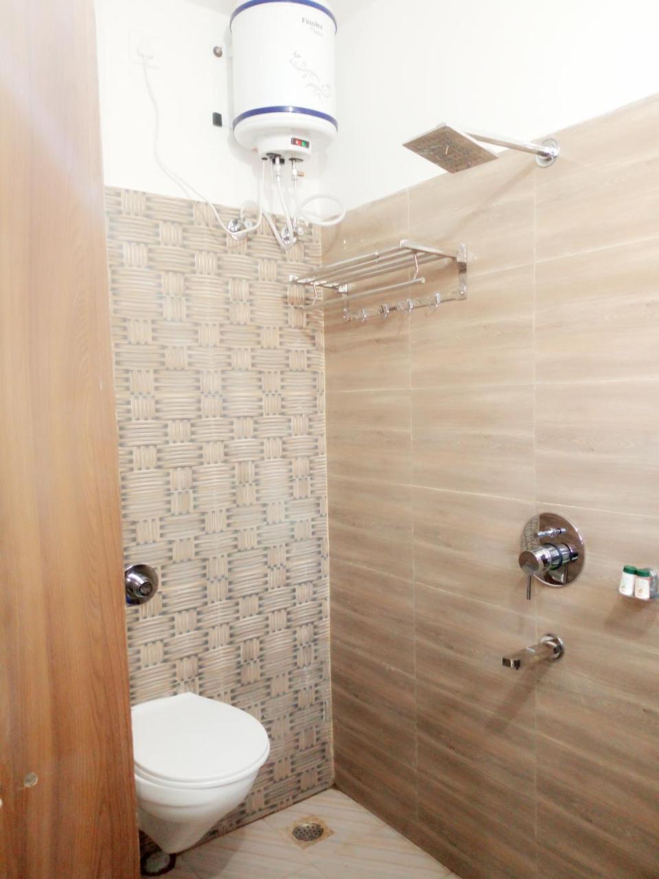 Hotel Rudraksha Inn Deoghar Esterno foto